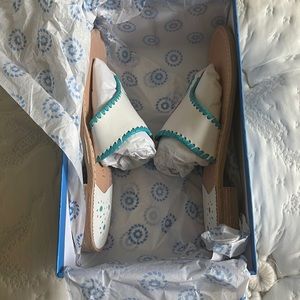 Jack Rogers embroidered Daiquiri sandal 8.5